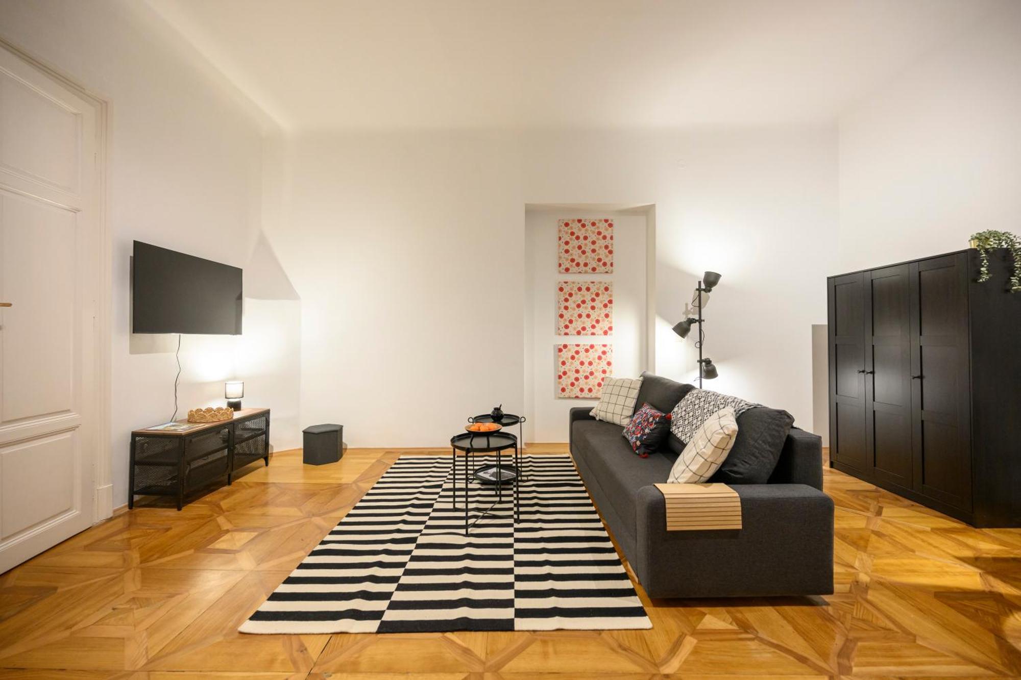 Spacious Apartment In Graz For 6 People Exterior foto