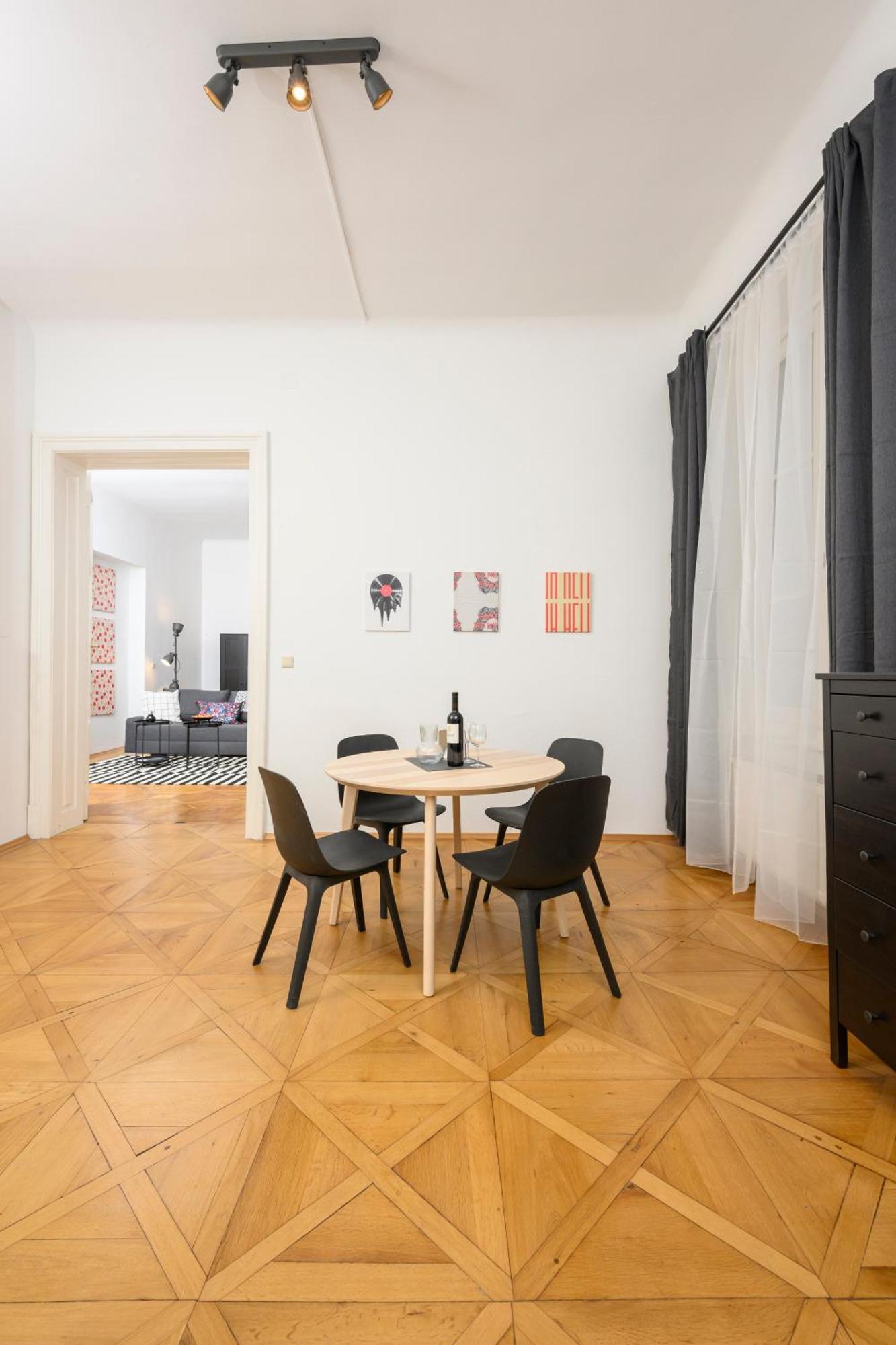 Spacious Apartment In Graz For 6 People Exterior foto