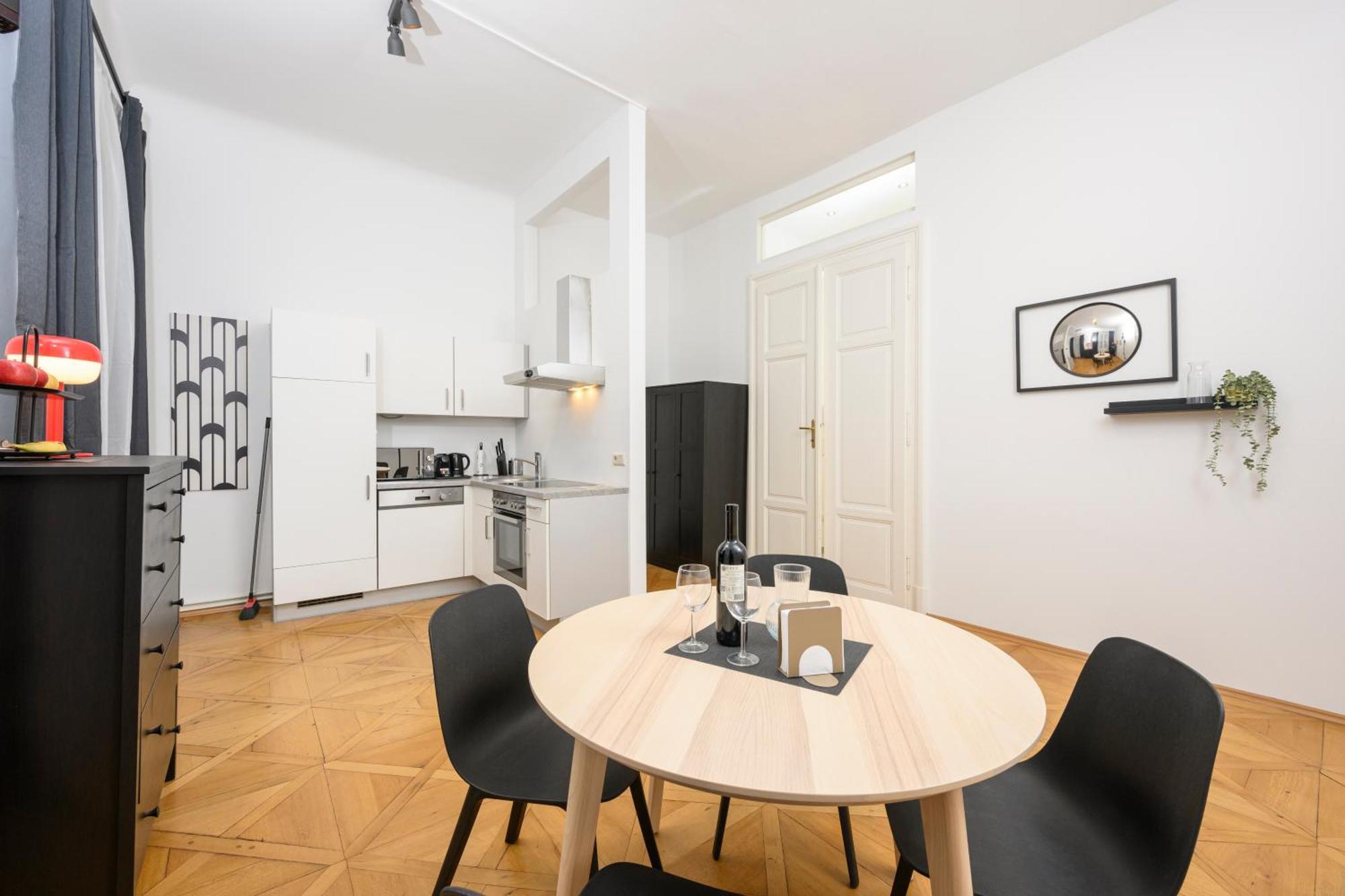 Spacious Apartment In Graz For 6 People Exterior foto